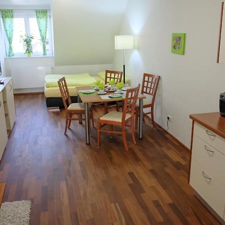 Jungingers Aparthotel Holzheim  Екстер'єр фото